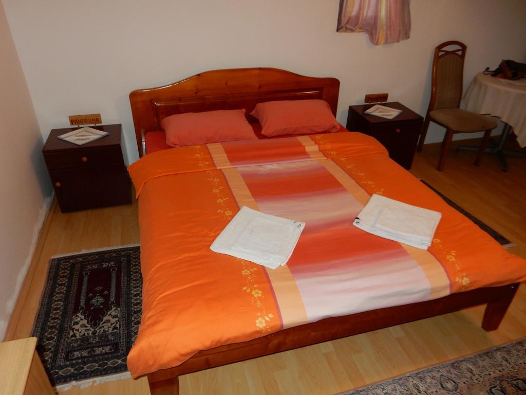 Panorama Lomnica Bed & Breakfast Despotovac Exterior photo